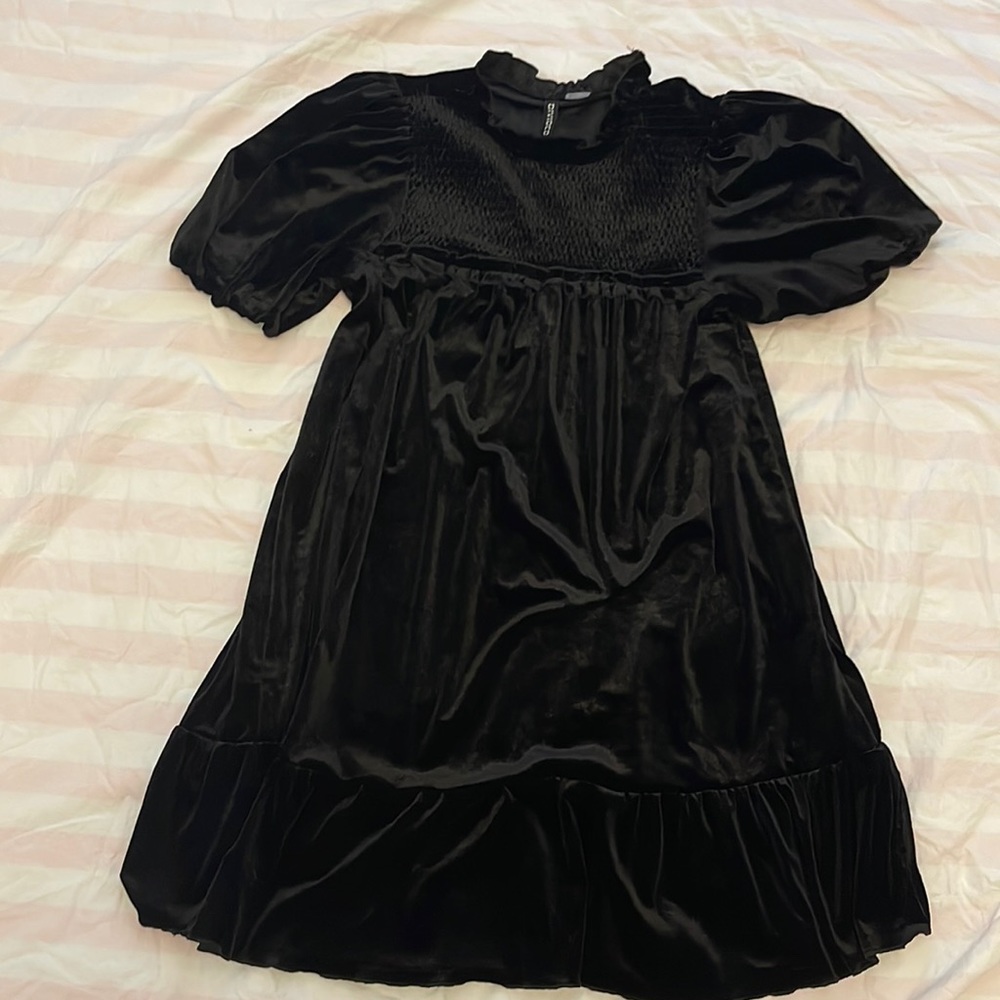 H&M black mini dress. Small size.